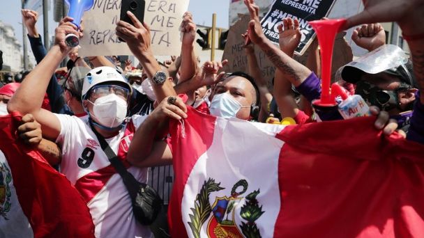 Peru continúa  sin presidente y se agudiza la crisis