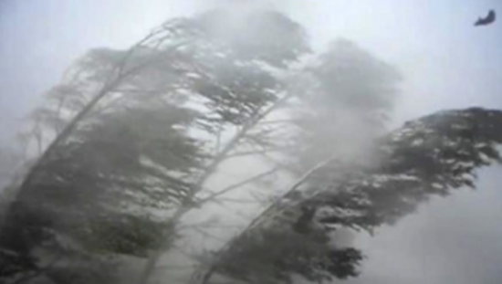Alerta roja en la Patagonia por vientos que superan los 150 kilómetros por hora 