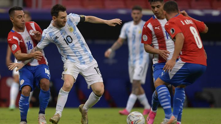 Argentina le ganó a Paraguay 1-0 y pasó a Cuartos de Final
