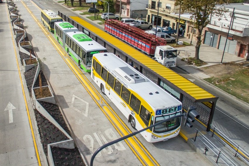 Macri y La Gobernadora inauguran Metrobus de Quilmes